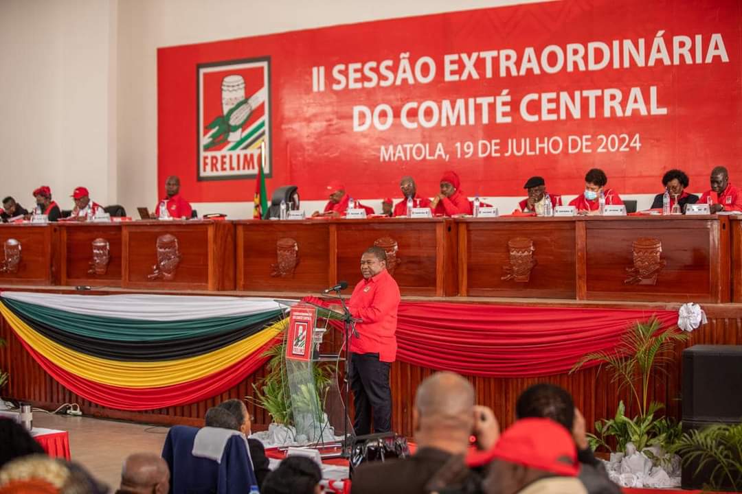 Presidente Filipe Jacinto Nyusi procede a abertura da II Sessão